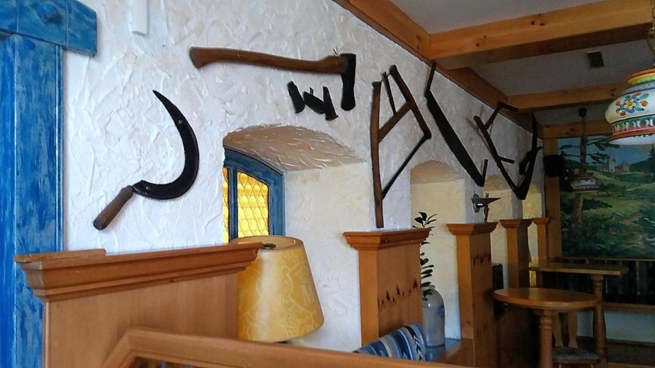 Land-Gut-Hotel Zum Alten Forsthaus - Aufladestation Fuer Elektroautos Hurtgenwald Экстерьер фото